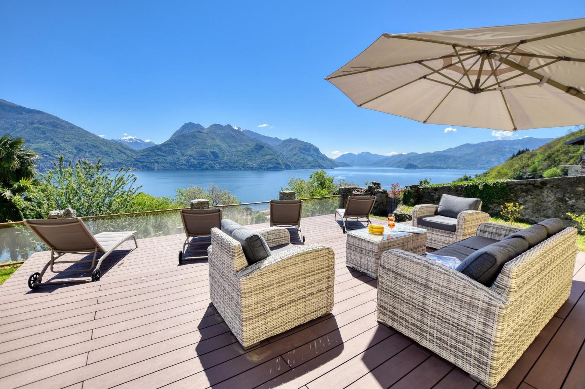 Bello Pezzo 3-bedroom Lakeview With Shared Garden And Terrace Apartamento